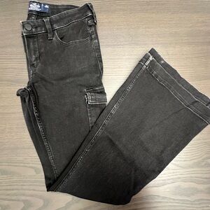 Hollister Black Skinny Jeans with Sleek Design